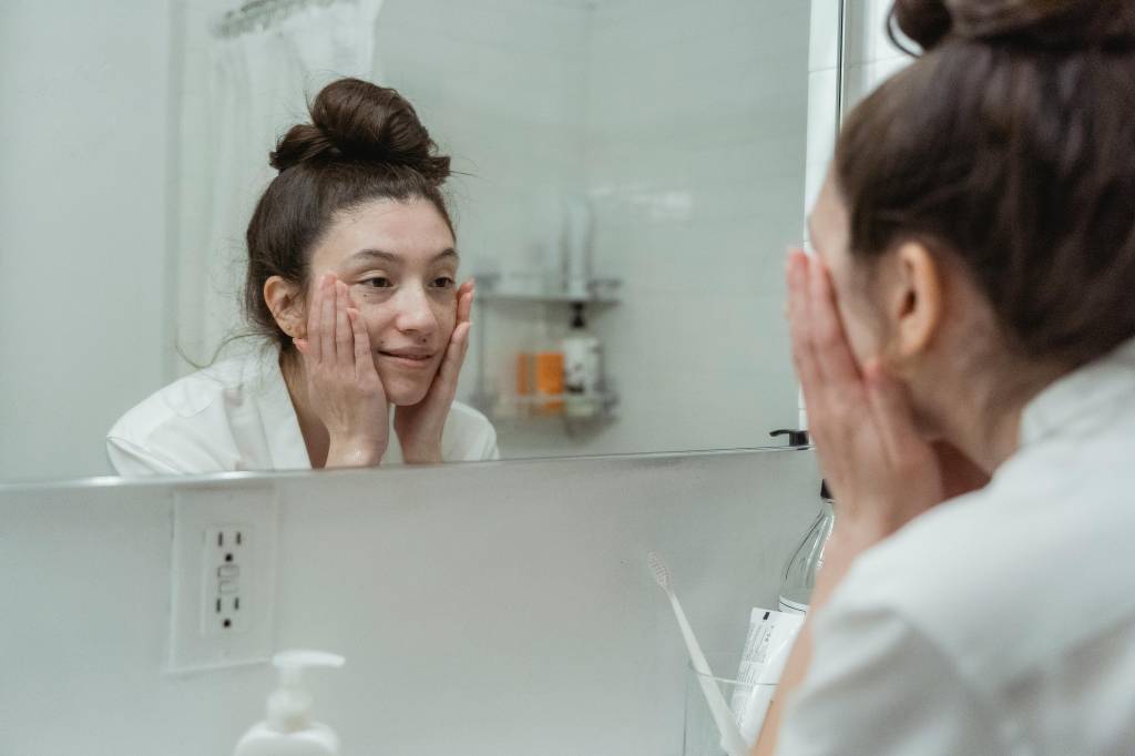 Routine beauté : intégrer un hydratant visage et corps efficacement